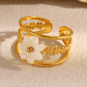 Fleur Élégante — 18K Gold Plated Classic Bloom Open Ring