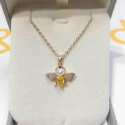 Reine Perlière — Bee & Freshwater Pearl Necklace in 18K Gold Finish