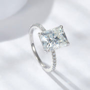 Éclat Radiant – 3.0ct Moissanite Statement Ring
