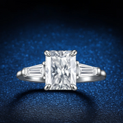Lueur Radieuse – 2.0ct Radiant-Cut Certified Moissanite Ring