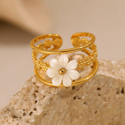 Fleur Élégante — 18K Gold Plated Classic Bloom Open Ring