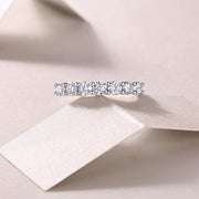 Lueur d’Amour — 0.7ct Certified Moissanite Silver Ring