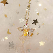 Reine Perlière — Bee & Freshwater Pearl Necklace in 18K Gold Finish