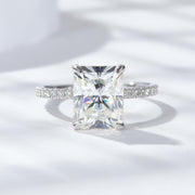 Éclat Radiant – 3.0ct Moissanite Statement Ring